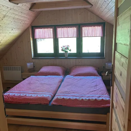 Na Vrsku Сasa de vacaciones Huty