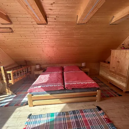Сasa de vacaciones Na Vrsku Huty